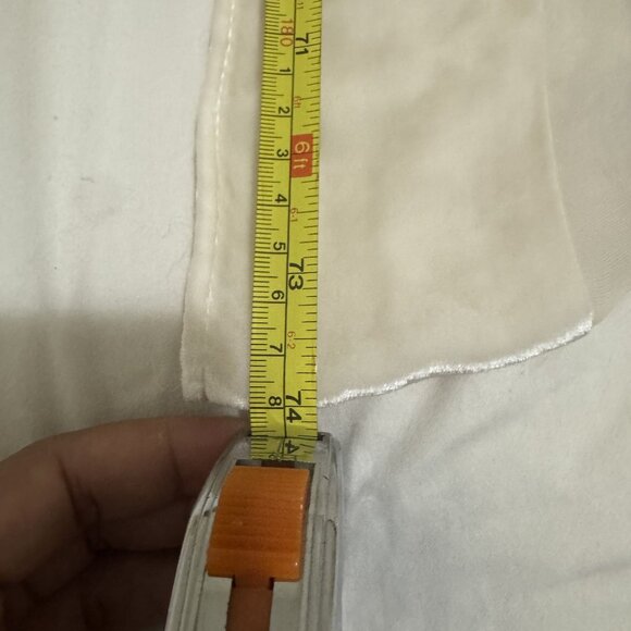 Vintage Womens White Silk Velvet Floral Triangle Shawl w/ Fringe – 74” x 42” - Picture 12 of 13